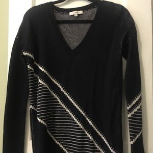 Over sized navy v neck sweater!